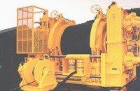 Pull-in winches with capacities up to 600 tons pull. 